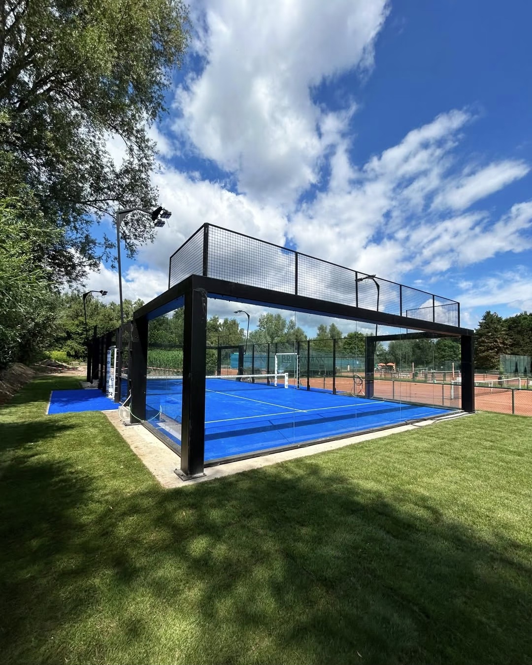 Installed panoramic padel court photo